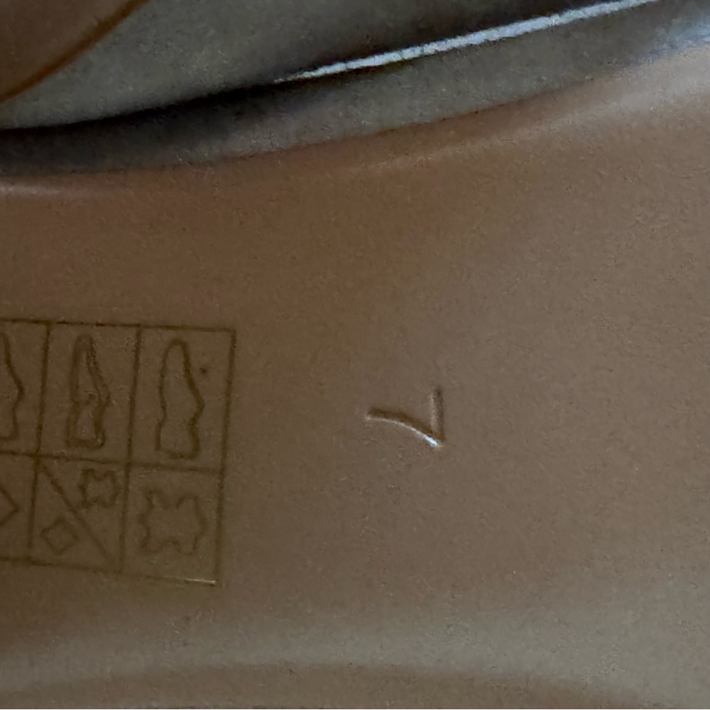 NWT Jeffrey Campbell Suede Potent Toe Pump - Picture 11 of 12